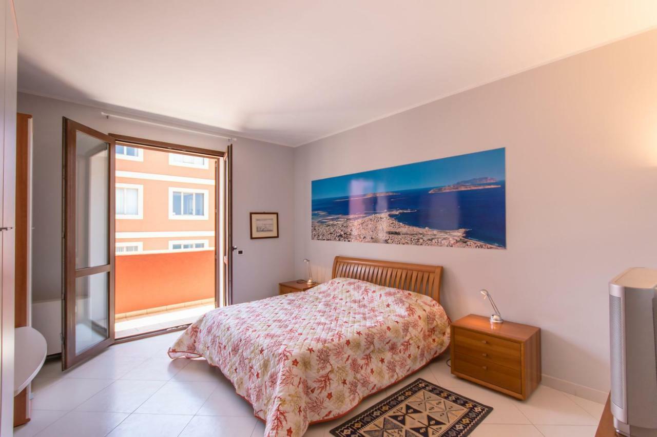 Апартаменты Terrazza Sul Mare Трапани Экстерьер фото